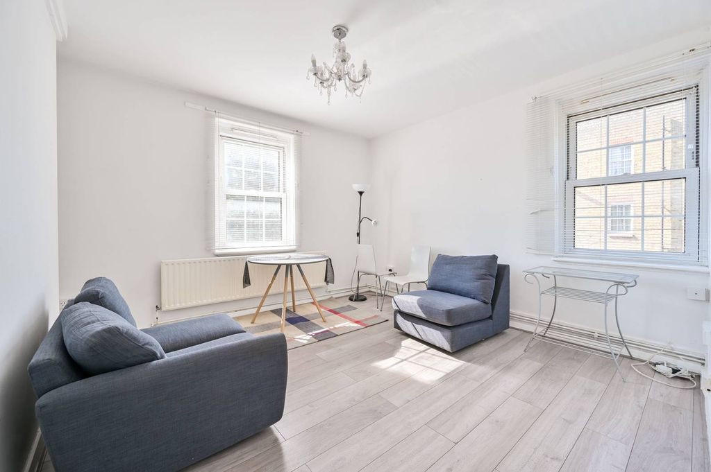 Property photo 1 of 8