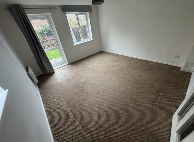 Property photo 3 of 9 Living Room