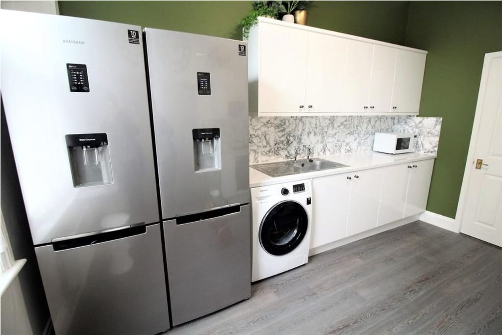 Property photo 2 of 15 Photo 06