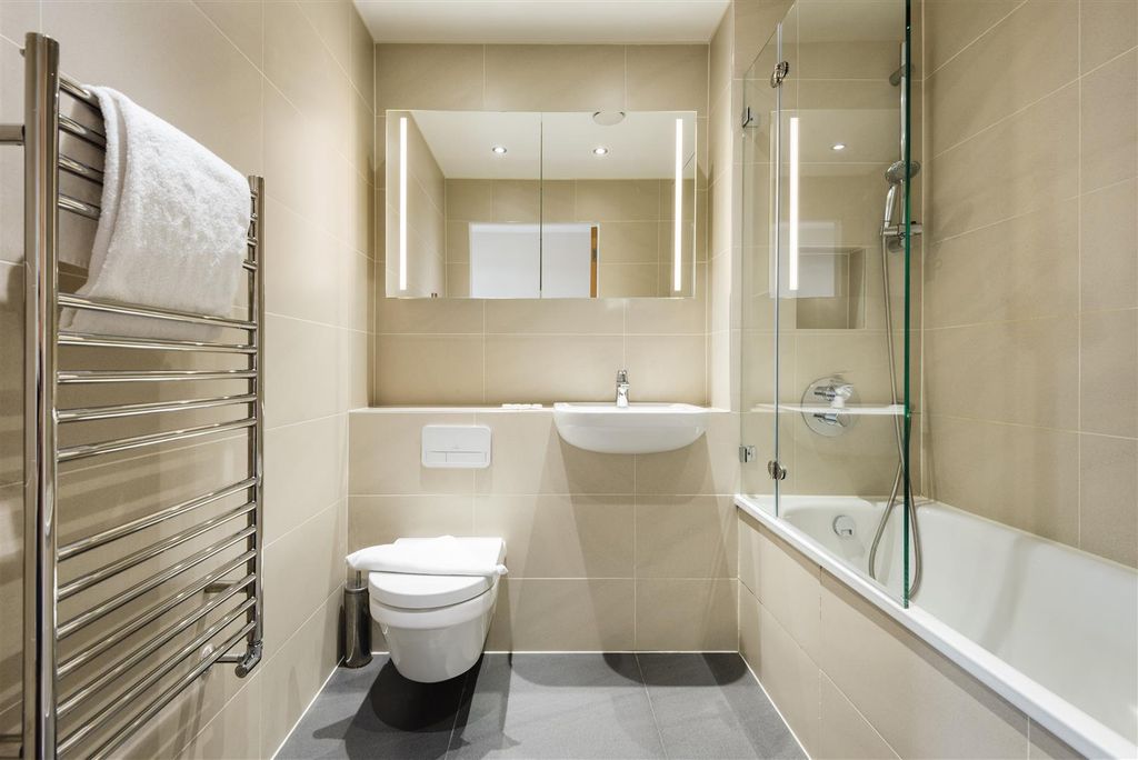 Property photo 3 of 14 20.Jpg