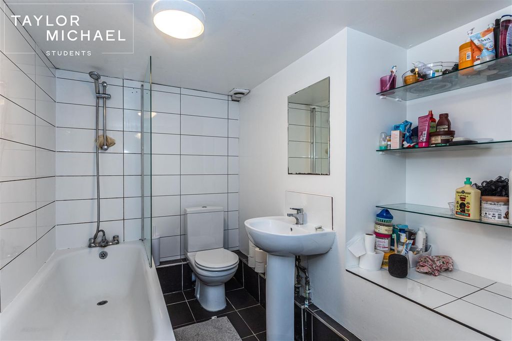 Additional image 15 of 6 bed maisonette to rentLewes Road, Brighton BN2