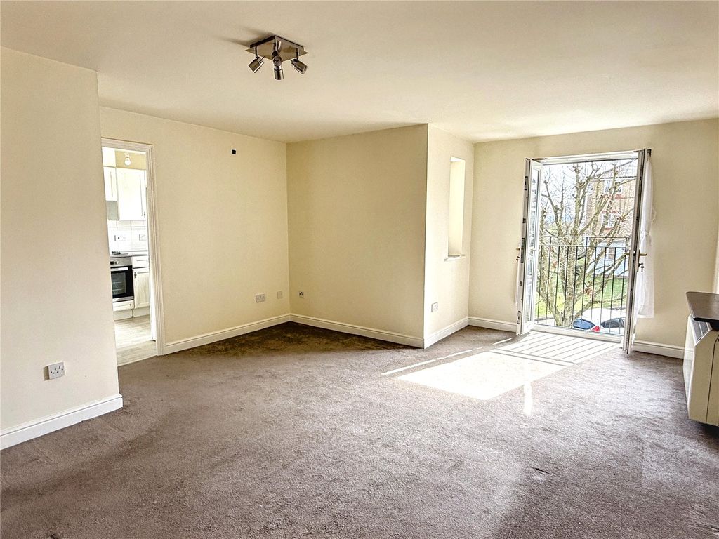 Property photo 2 of 13 Picture No. 03