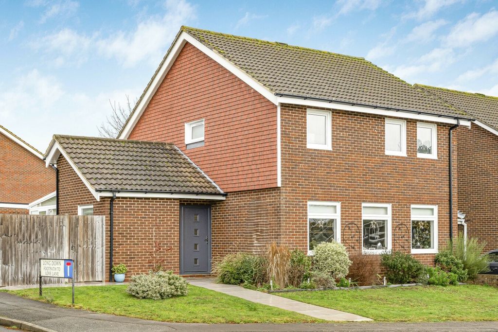 Property photo 1 of 27