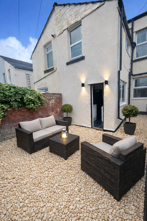 Property photo 2 of 7