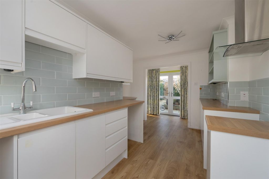 Property photo 2 of 13 Nursery Close, Tankerton, Whitstable