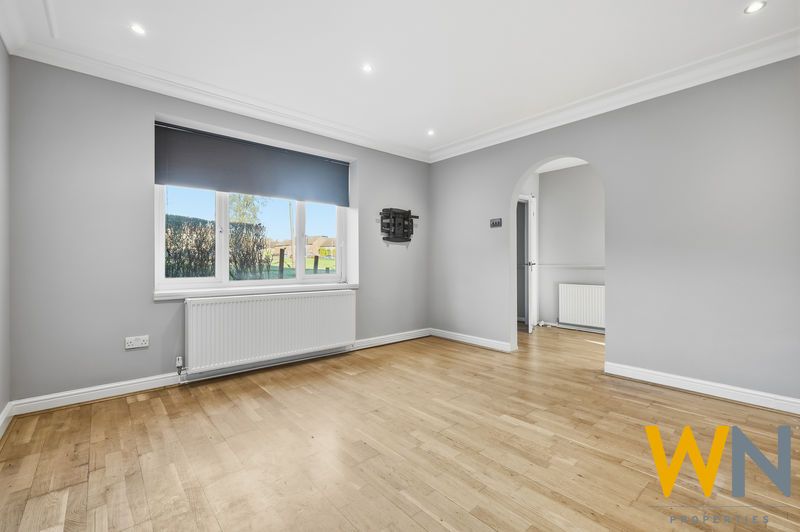 Property photo 3 of 18 Photo 11