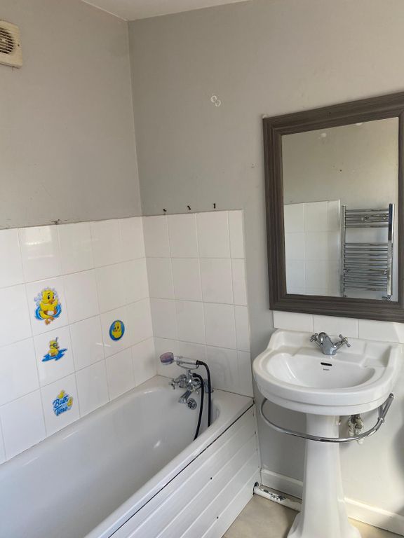 Property photo 3 of 4