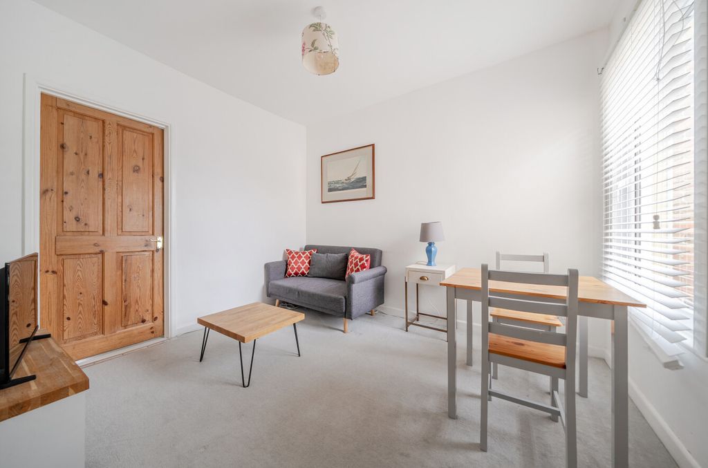 Property photo 3 of 10 1423596-11-69Ab19...