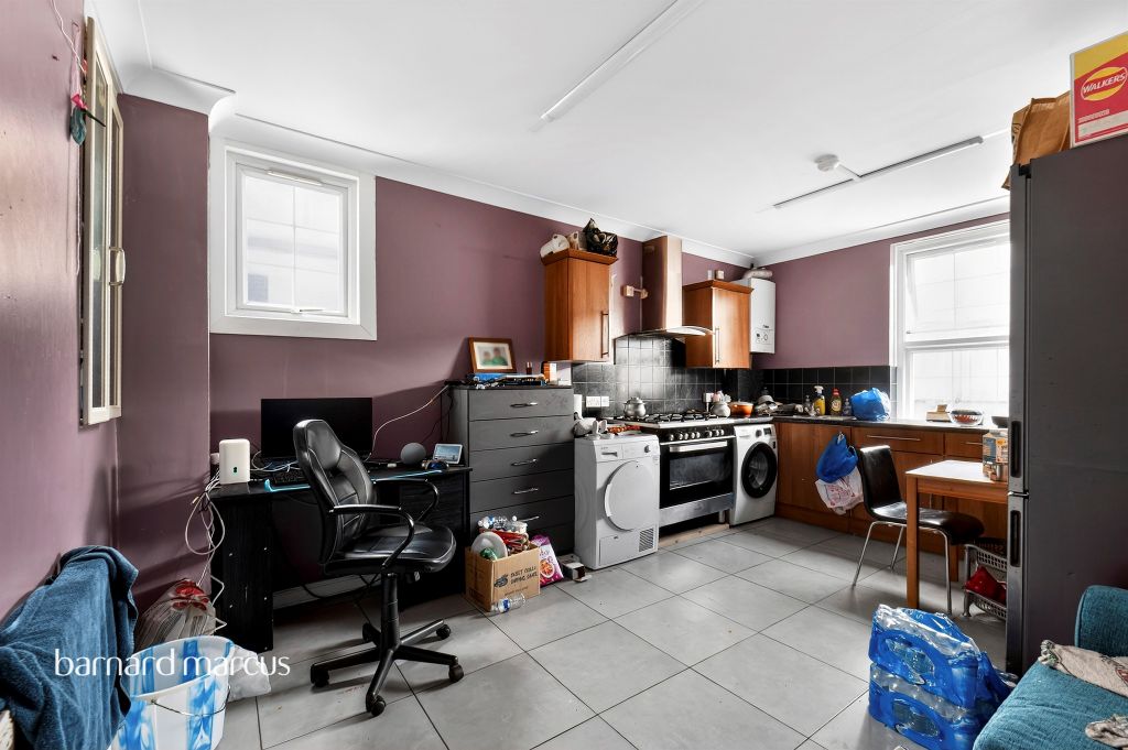 Property photo 3 of 20