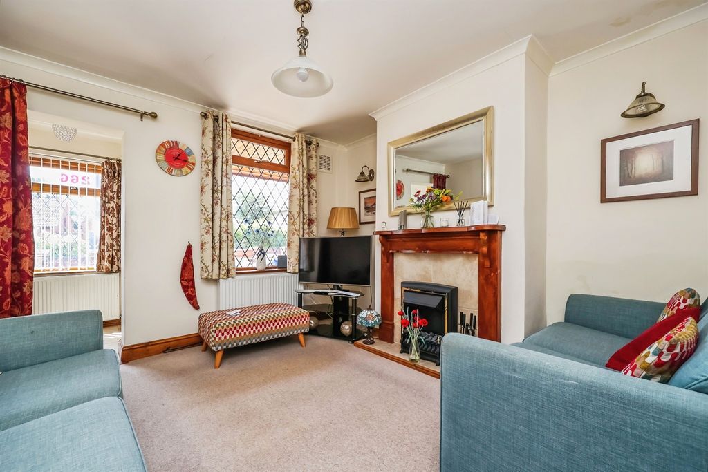 Property photo 3 of 17