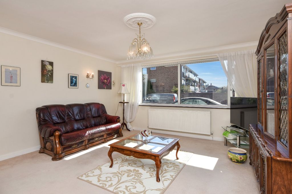 Property photo 3 of 33 Picture No. 47