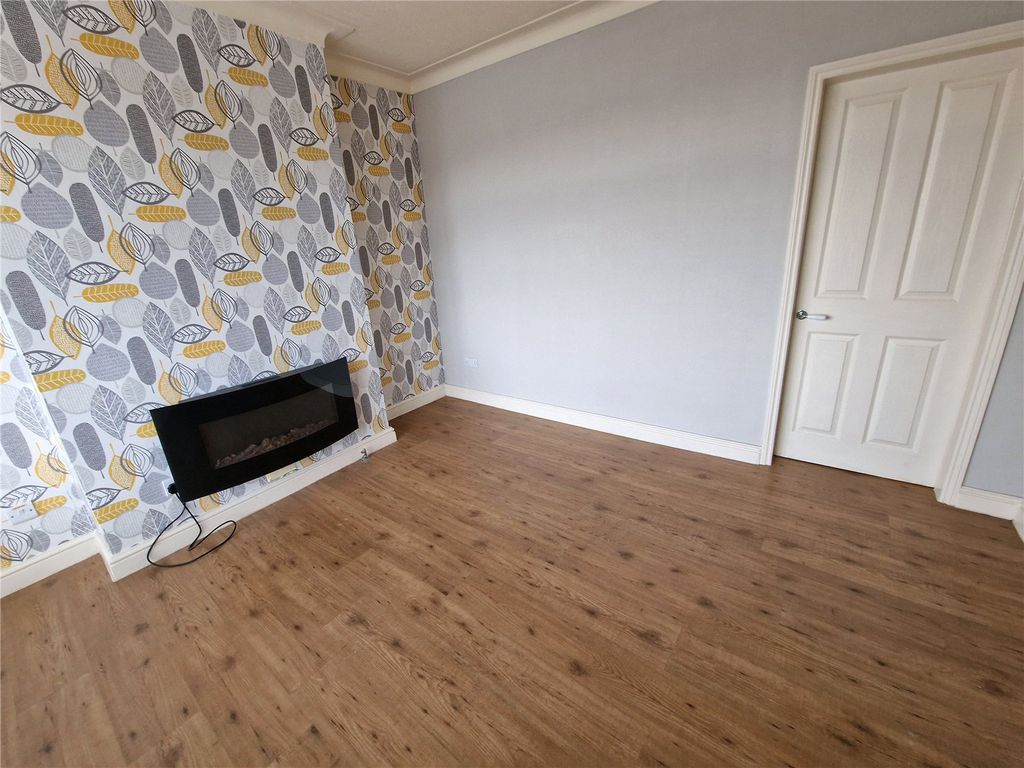 Property photo 3 of 18 Picture No. 07