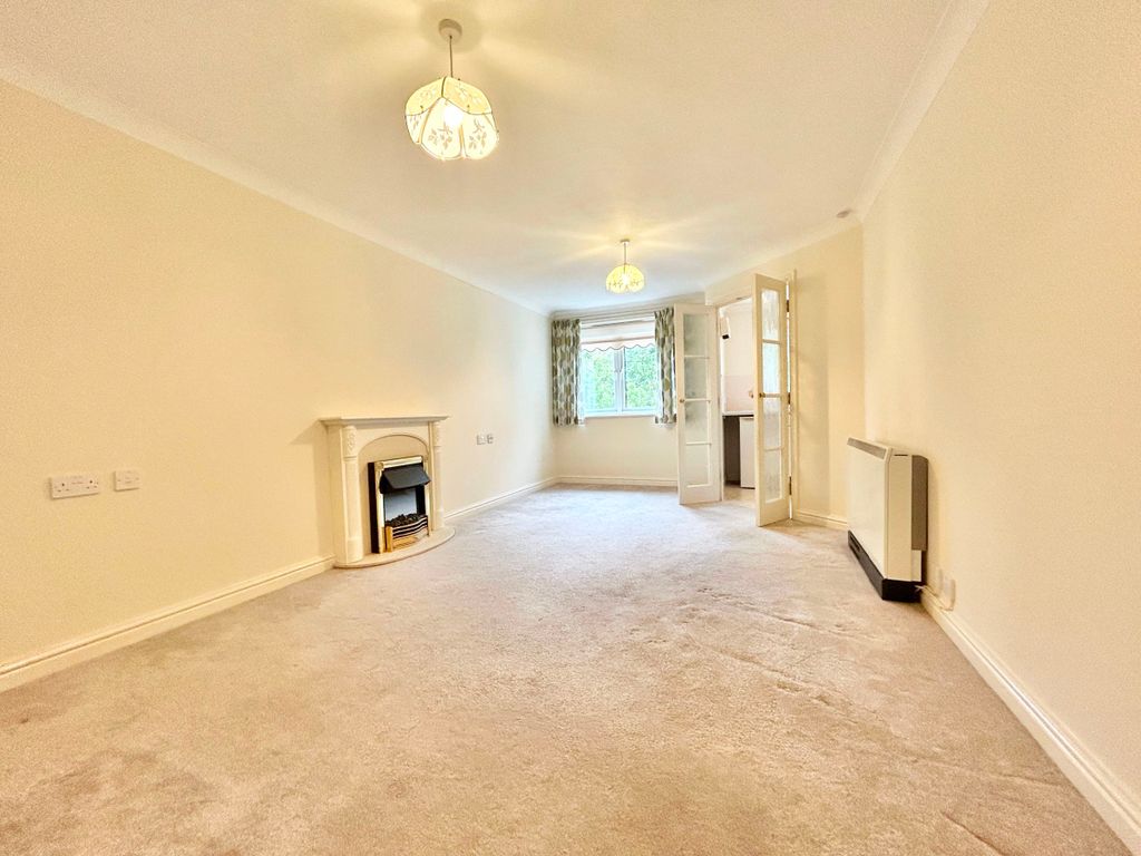 Property photo 2 of 26