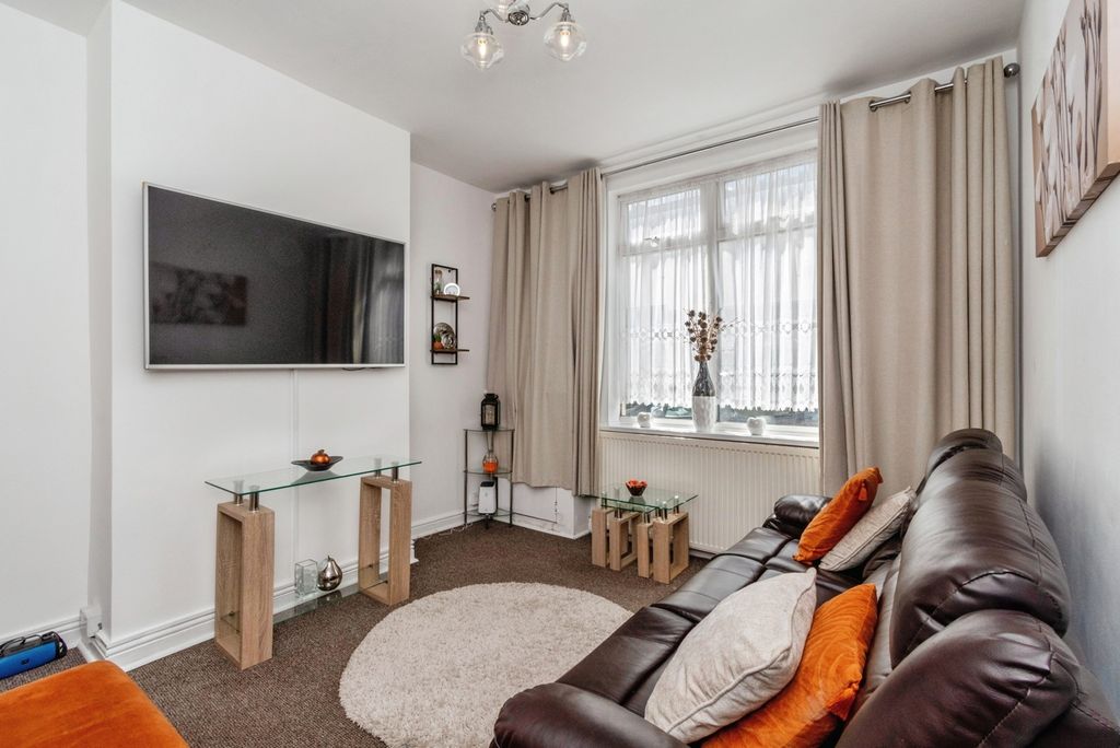 Property photo 2 of 15 Pbox-Img.Jpg