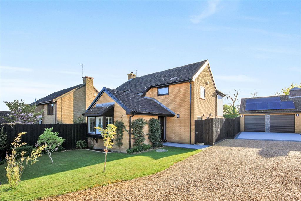 Property photo 1 of 27 Front 1.Jpg