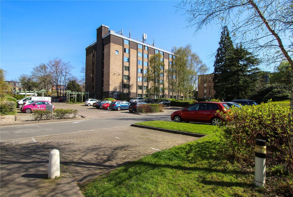 Property photo 1 of 10 Main Block