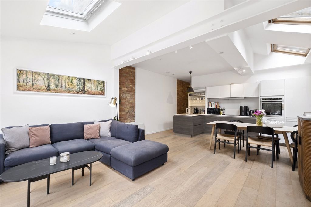 Property photo 1 of 14 Reception Room