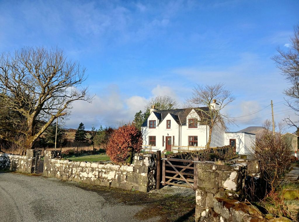 Property photo 3 of 58