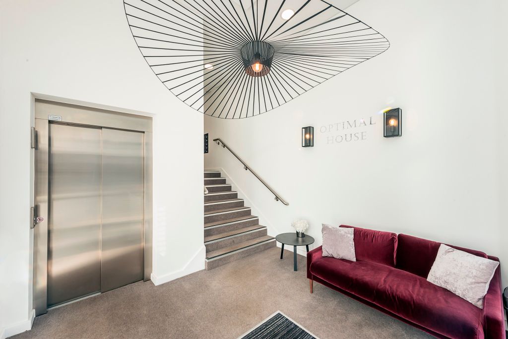 Property photo 2 of 9