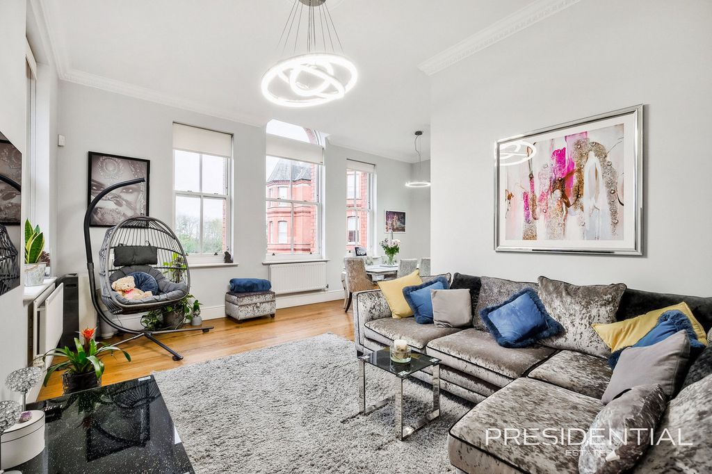 Property photo 3 of 31