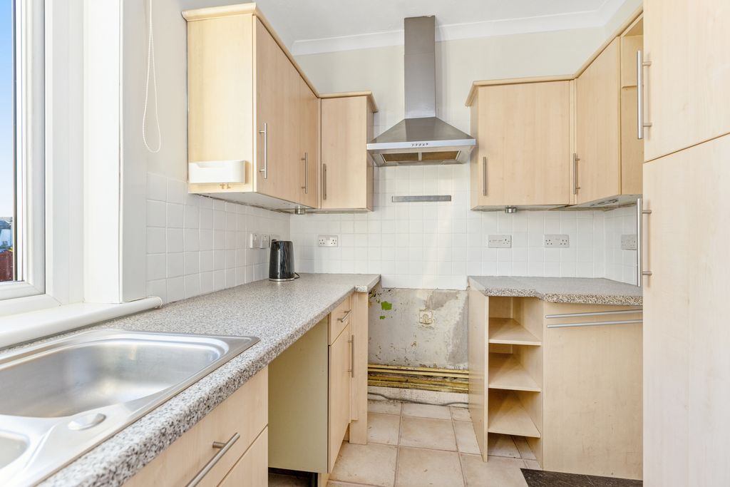 Property photo 3 of 15 Property Image 3