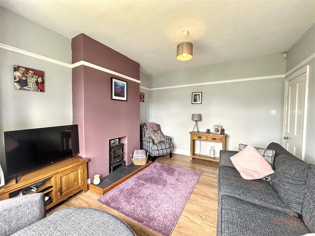 Property photo 3 of 19 Img_8163.Jpg