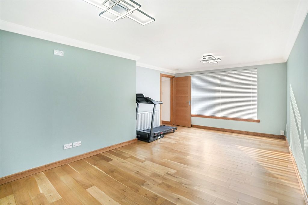 Property photo 3 of 21 Picture No. 03