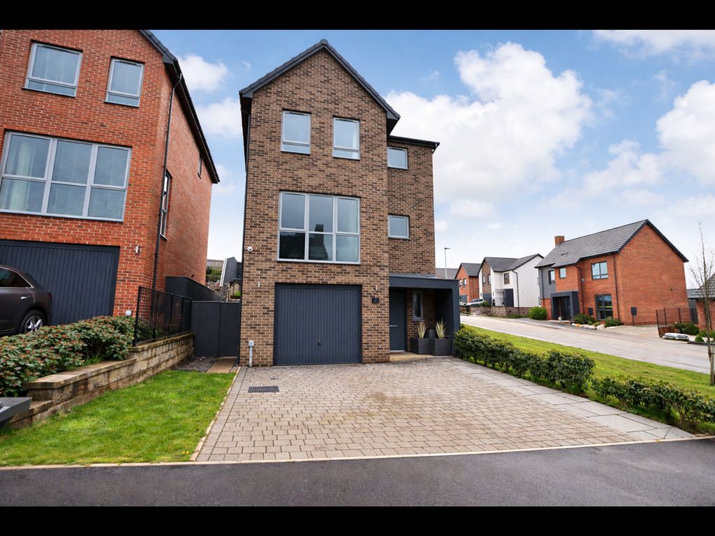 Property photo 1 of 23