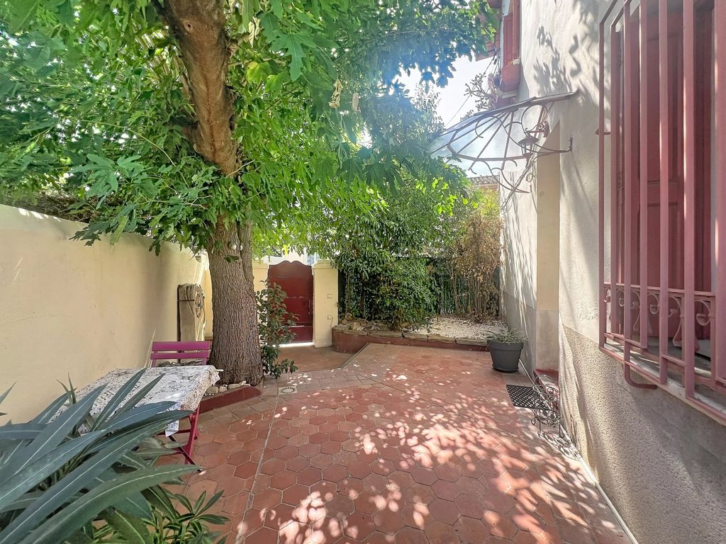 Property photo 1 of 17 Main Exterior View