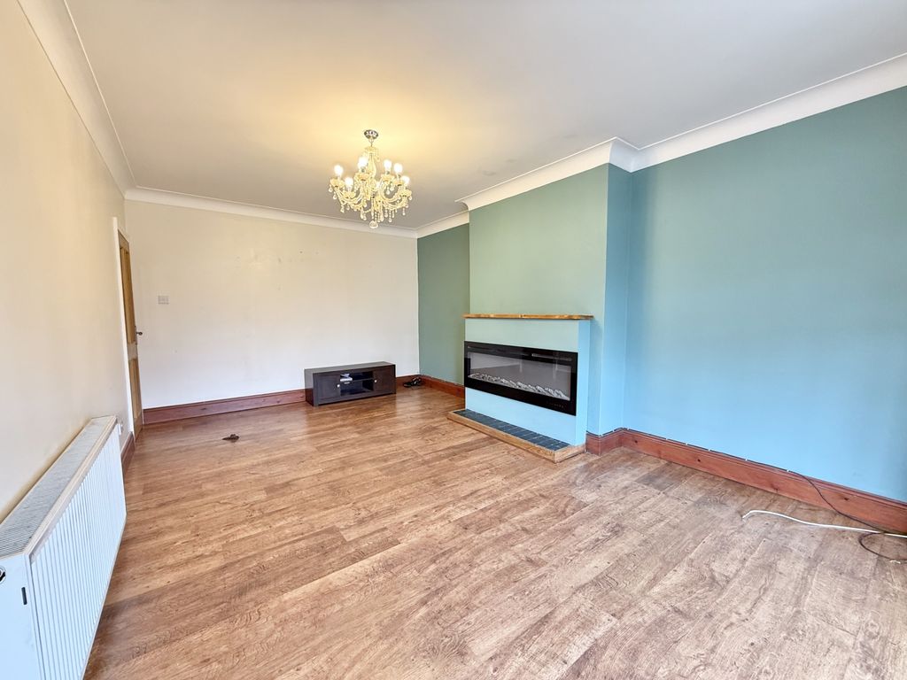 Property photo 3 of 19 Img_0929
