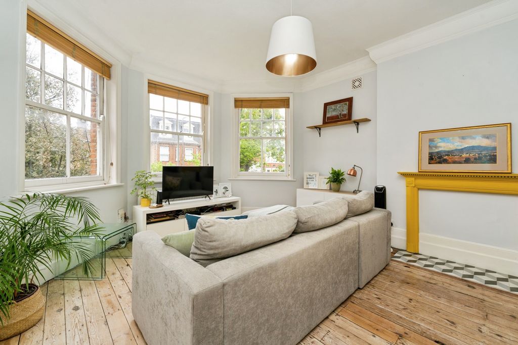 Property photo 3 of 17