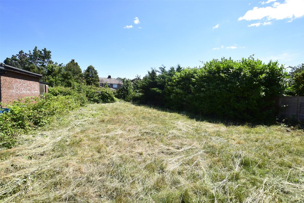 Land for saleCrow Lane, Romford RM7 photo 5