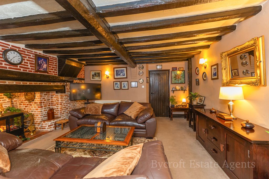 Property photo 2 of 16