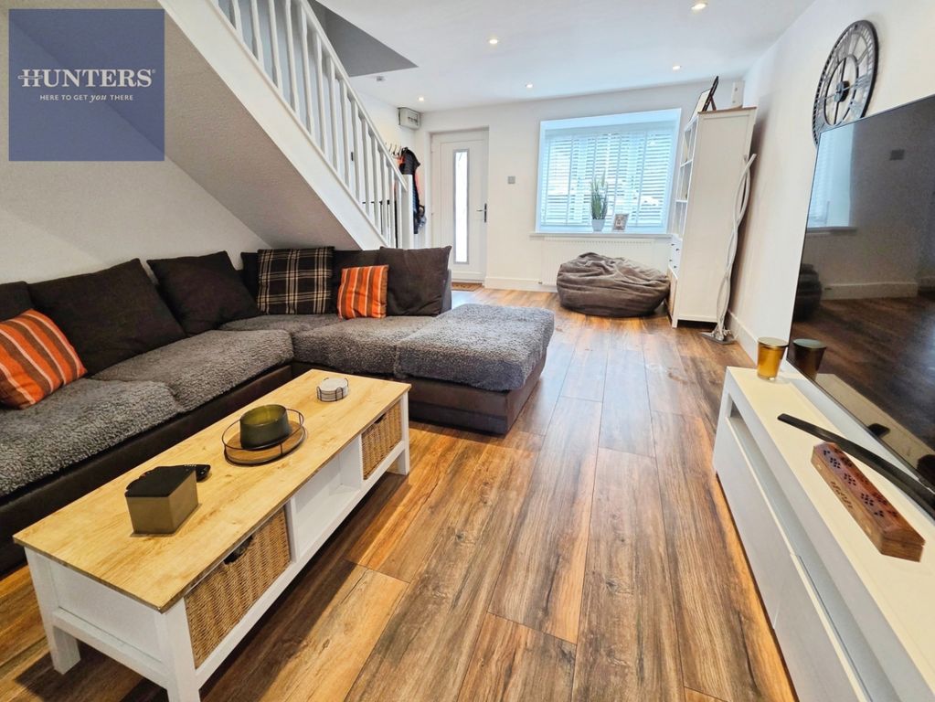 Property photo 3 of 11 Pbox-Img.Jpg