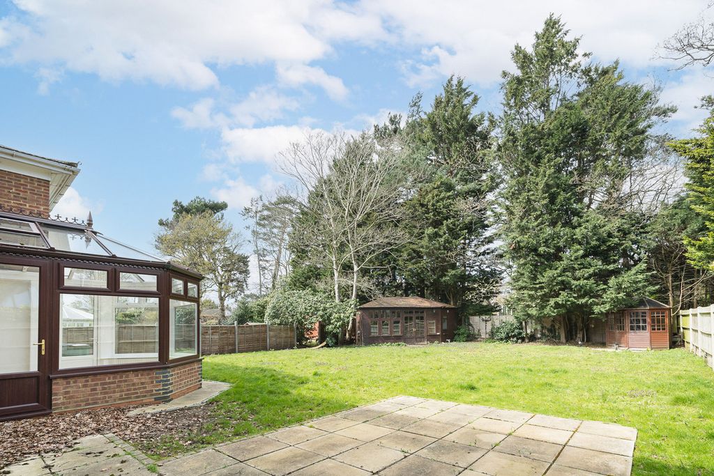 Property photo 1 of 21