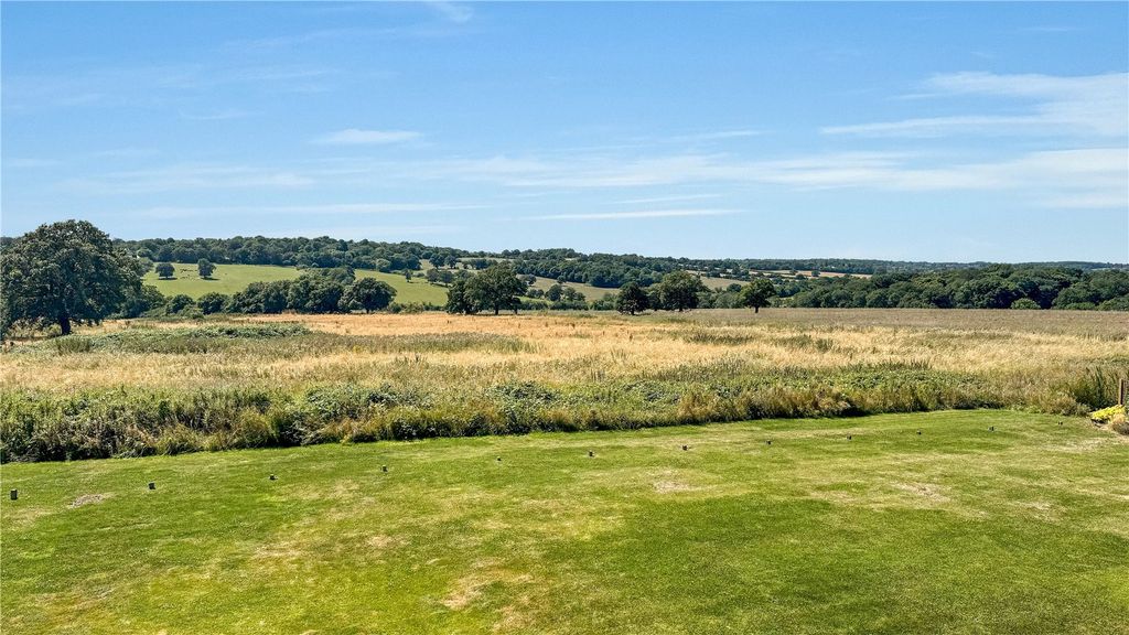 Property photo 3 of 44 Picture No. 93