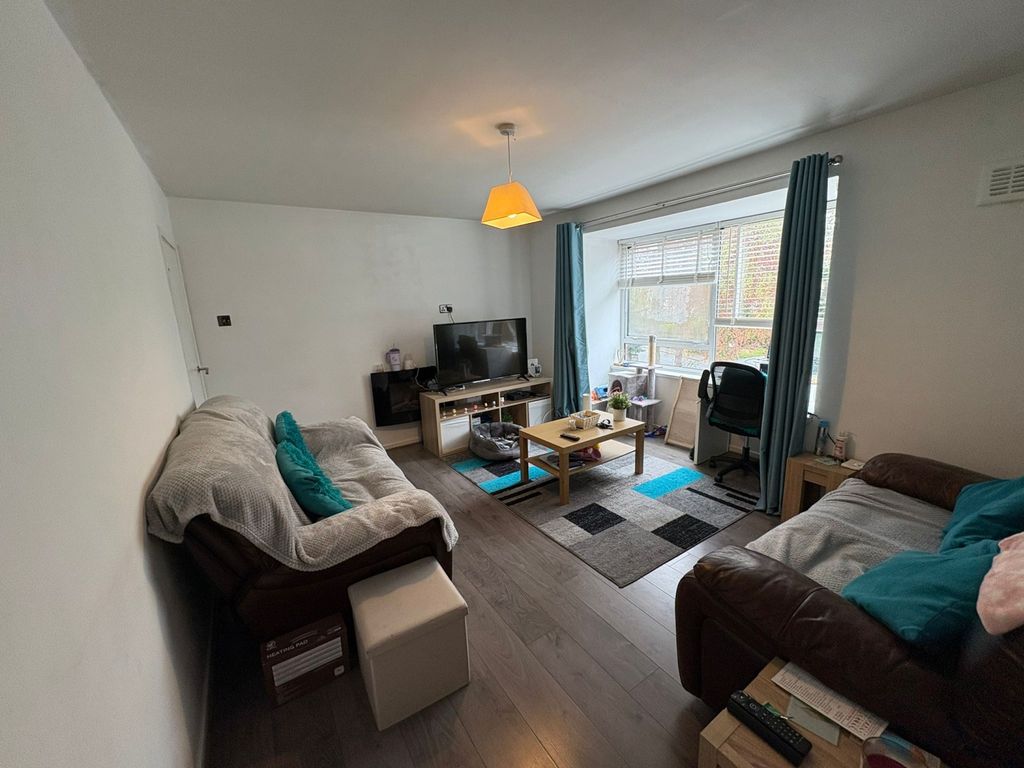 Property photo 2 of 8 Whatsapp Image 2026-04-09 At 13.29.01 (1)