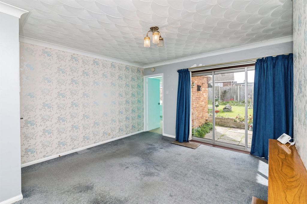 Property photo 3 of 15