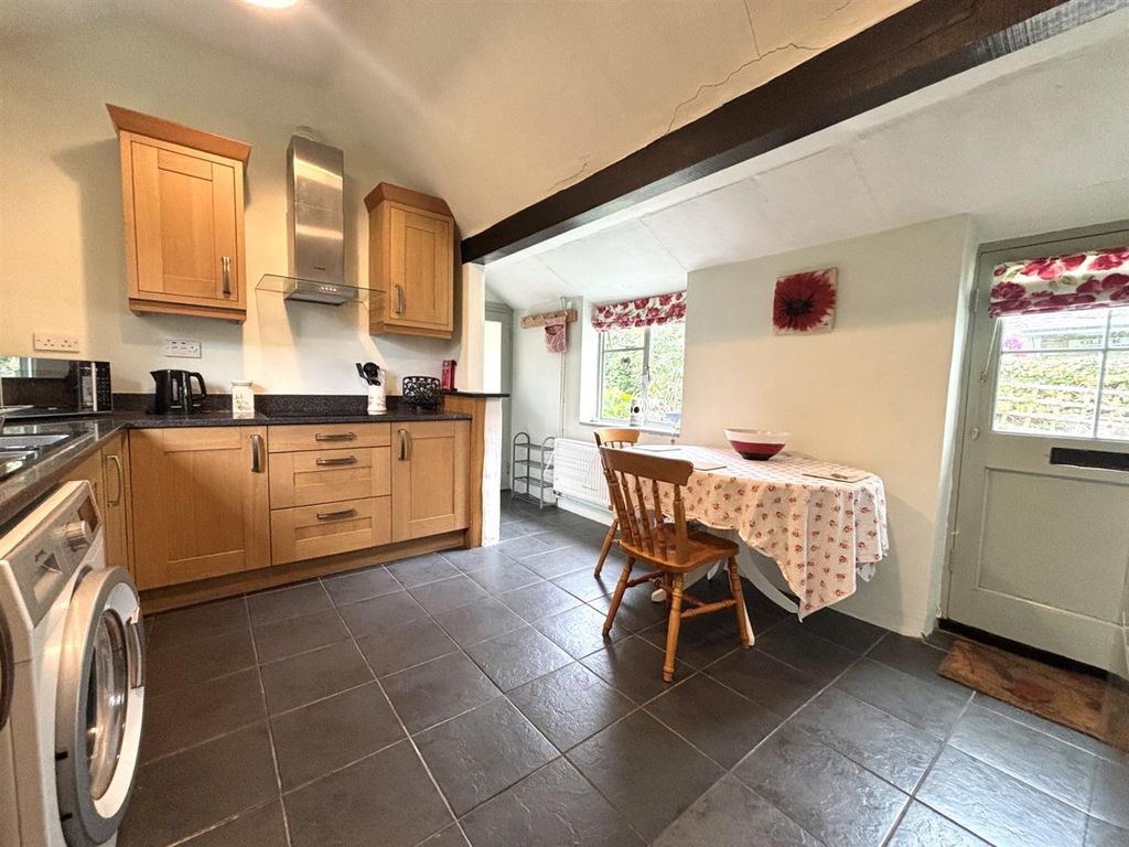 Property photo 2 of 15 Kitchen 2.Jpg
