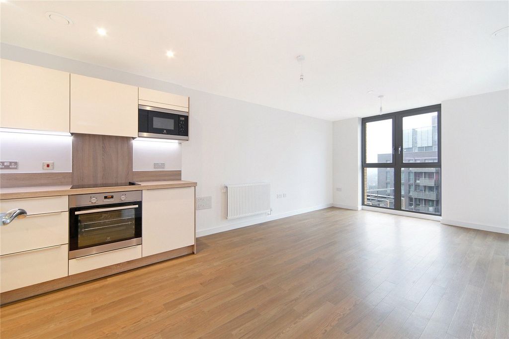 Property photo 3 of 10 Picture No. 05