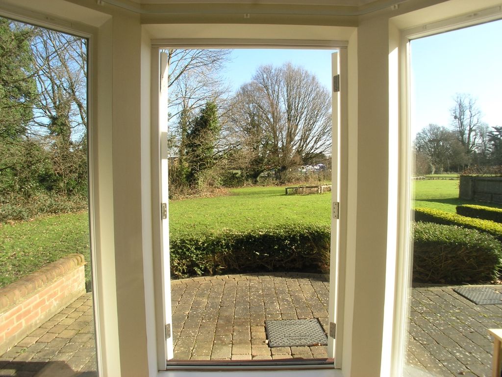 Property photo 2 of 16 P1010075