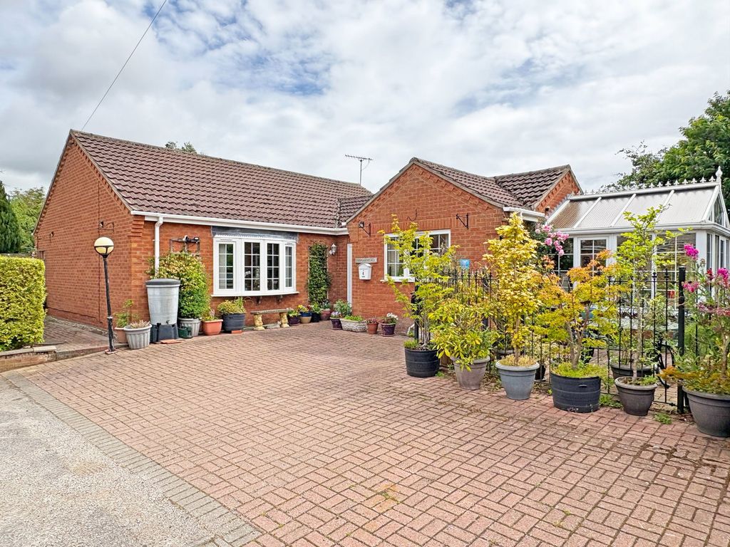 Property photo 1 of 23