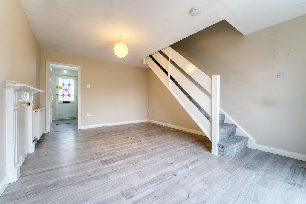 Property photo 3 of 10 Lounge View 2