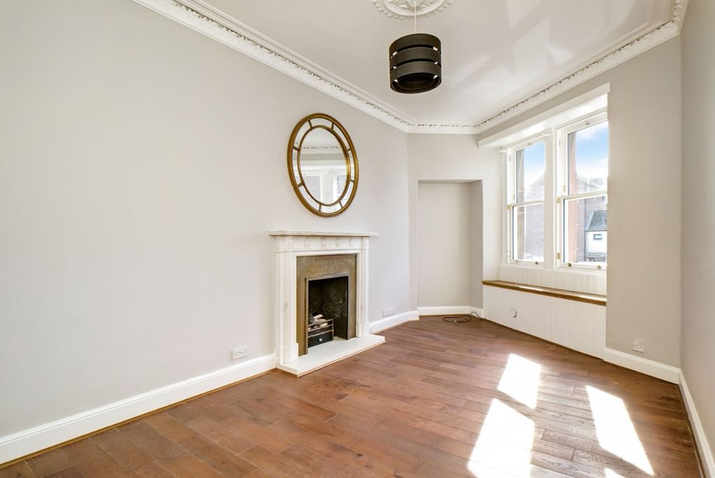 Property photo 2 of 12 4513053