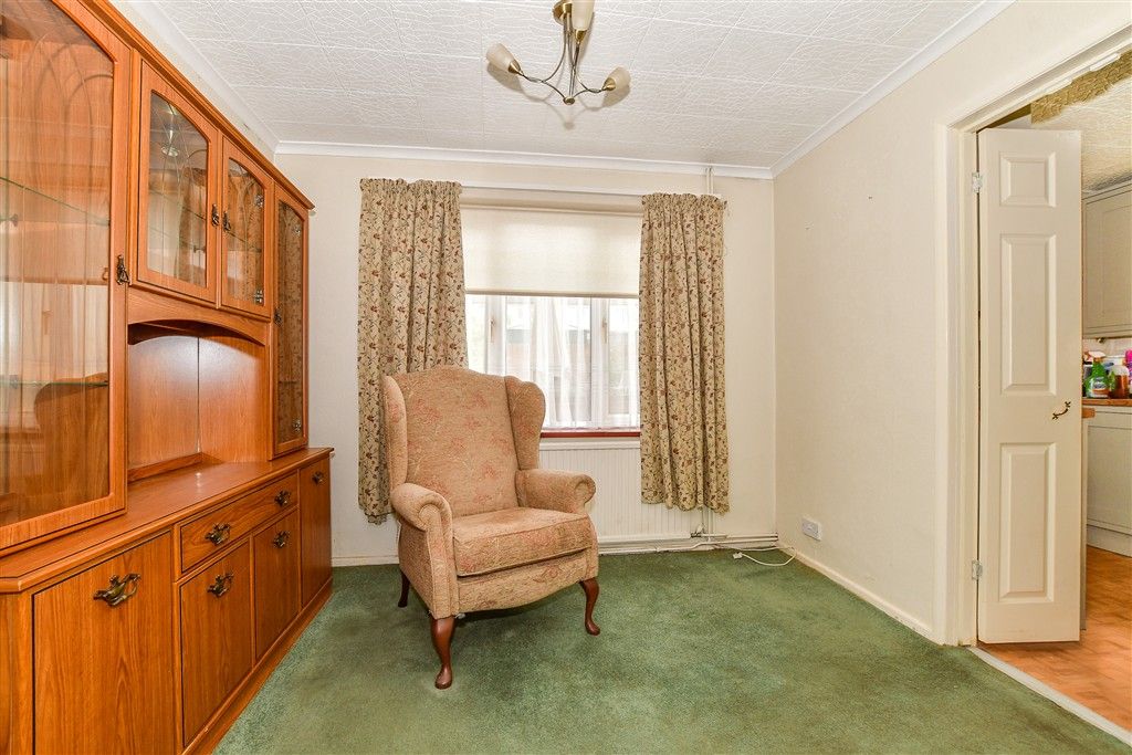 Property photo 3 of 14 Dining Room