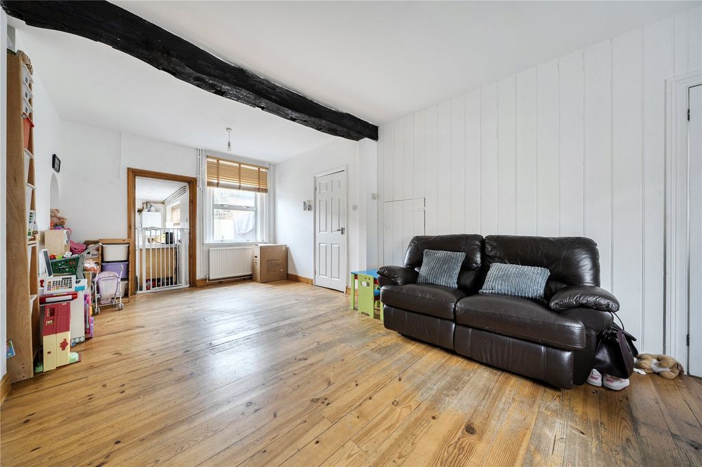 Property photo 3 of 10 Picture No. 04