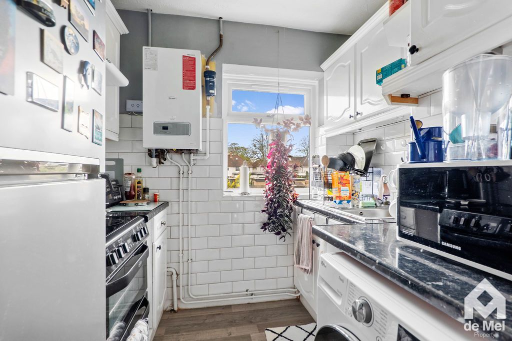 Property photo 3 of 8 Photo 3