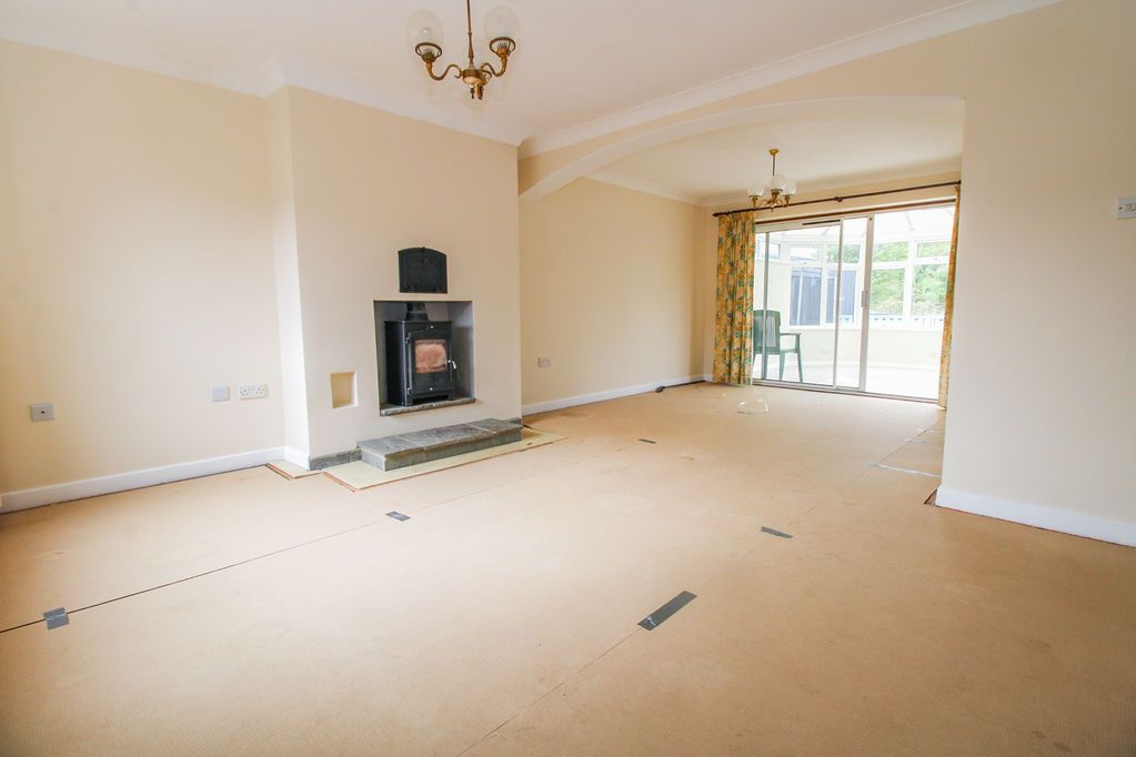 Property photo 2 of 14 Lounge/Dining Room