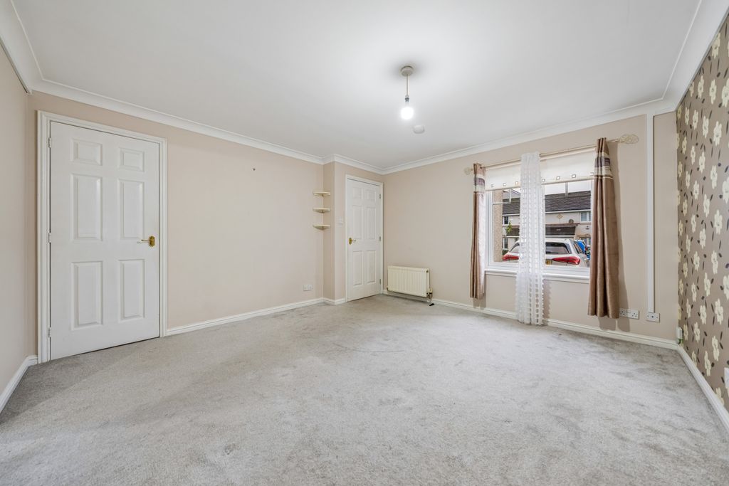 Property photo 2 of 15 Picture No. 02
