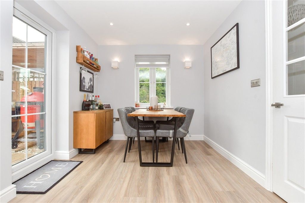 Property photo 3 of 17 Dining Area